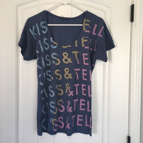 Sparkle & Fade Tops - Sparkle & Fade Blue Kiss & Tell Tee Size Small